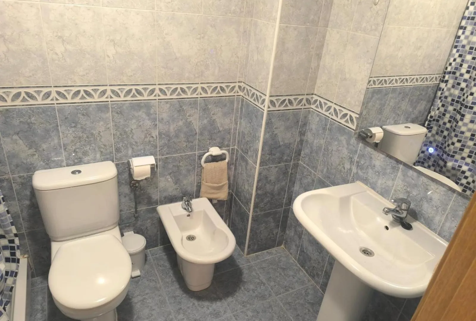 En El Centro De Salou, Playa , Padel , Tenis Y Piscina, Complejo Larimar Apartament Salou