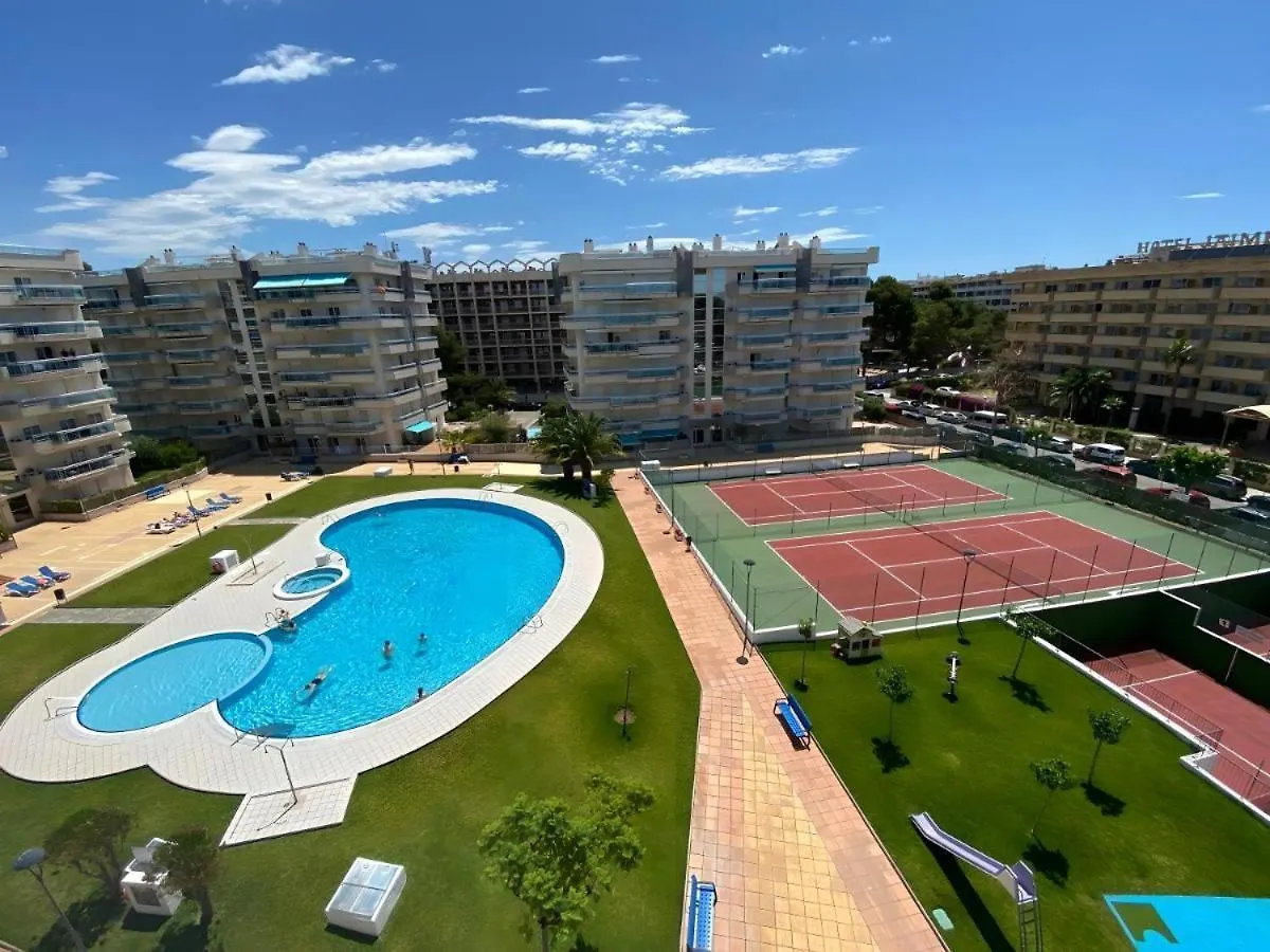 En El Centro De Salou, Playa , Padel , Tenis Y Piscina, Complejo Larimar